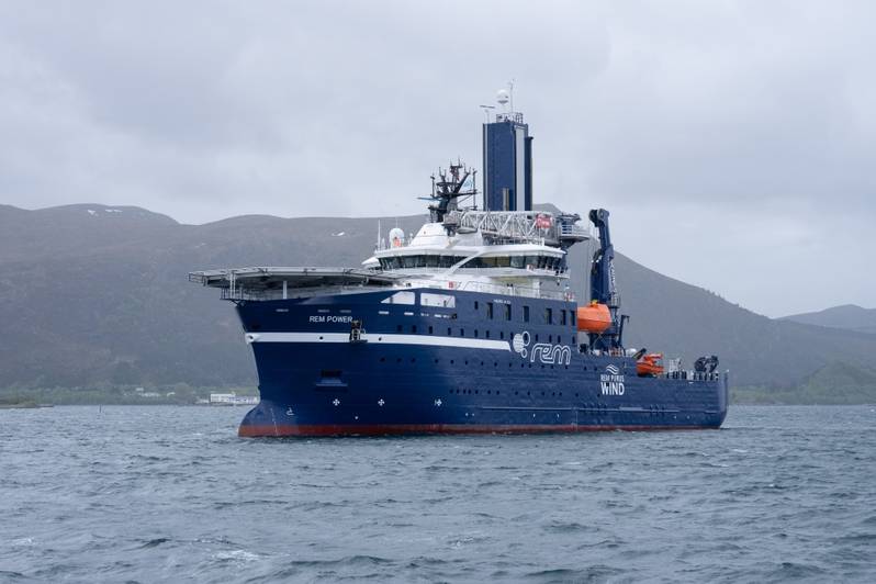 Rem Offshore Chooses Vard Electro's SeaQ Integrated Bridge for New CSOV Vessel